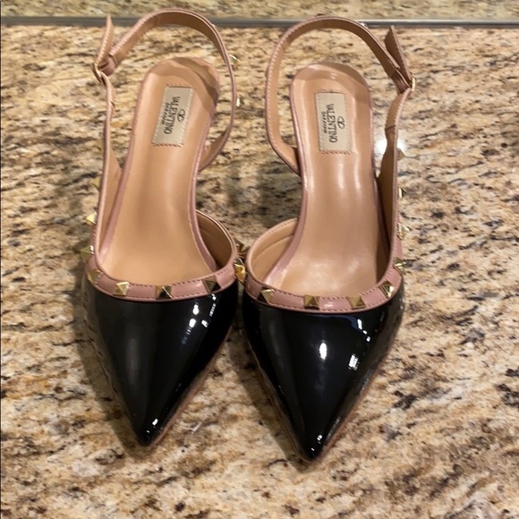 Shoes - Picture 2 of 5